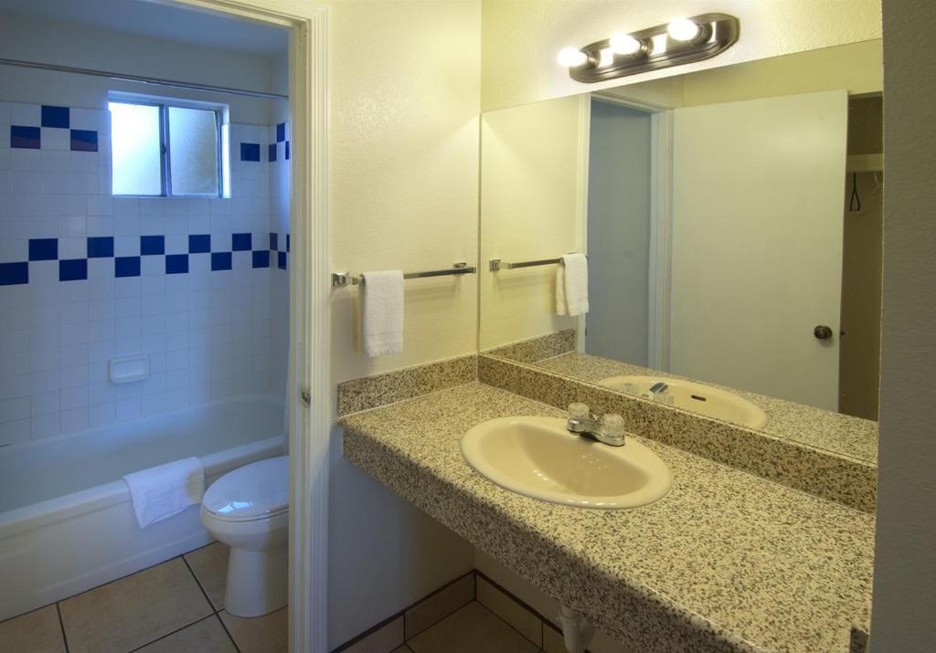American Executive Inn Меса Стая снимка