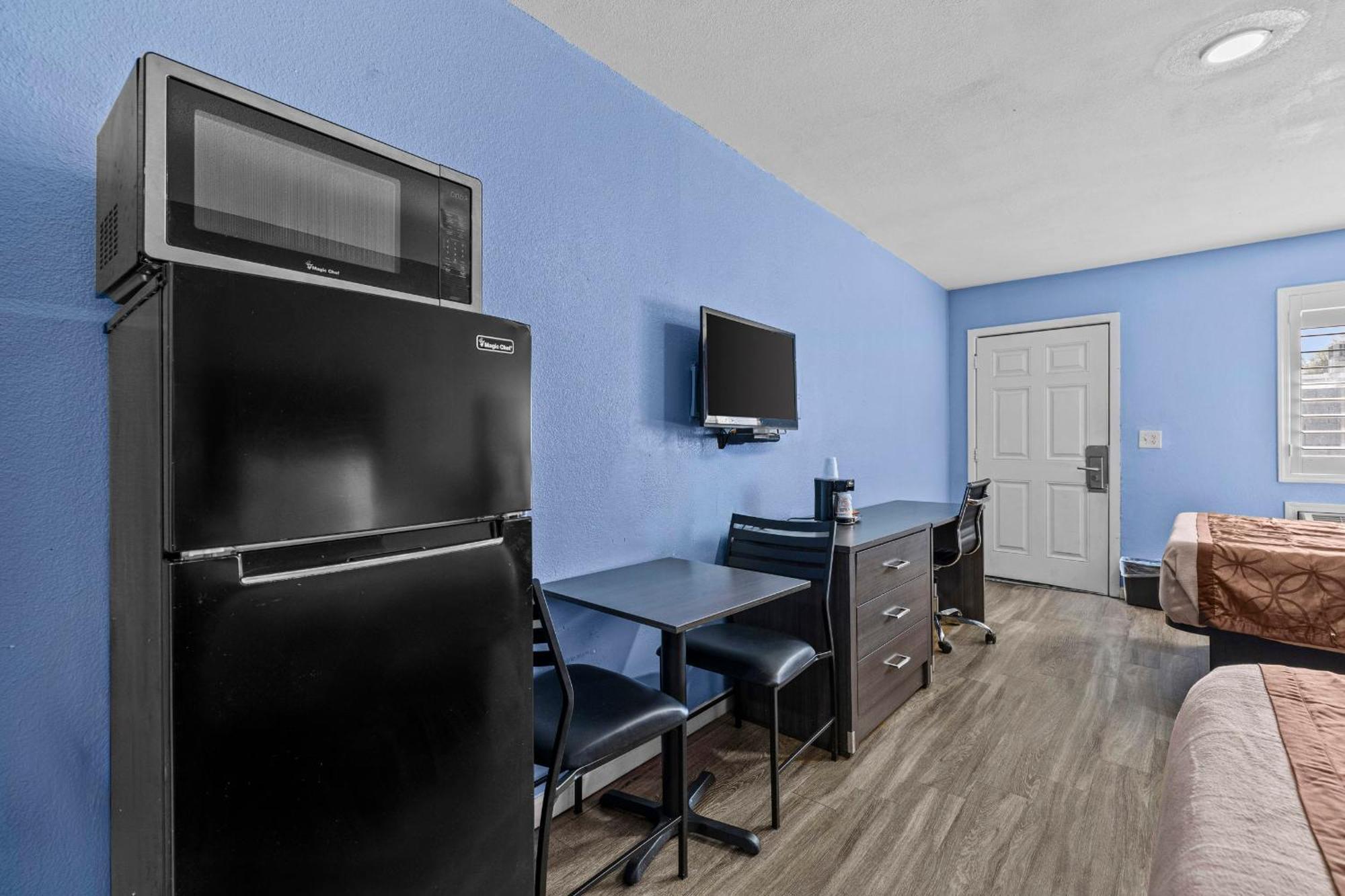 American Executive Inn Меса Екстериор снимка
