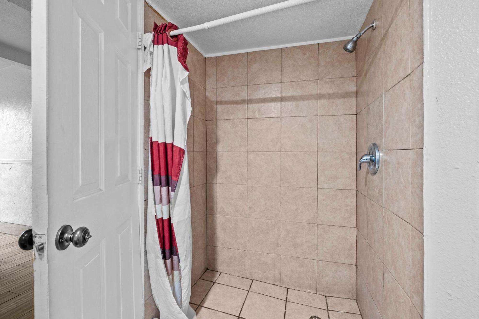 American Executive Inn Меса Екстериор снимка