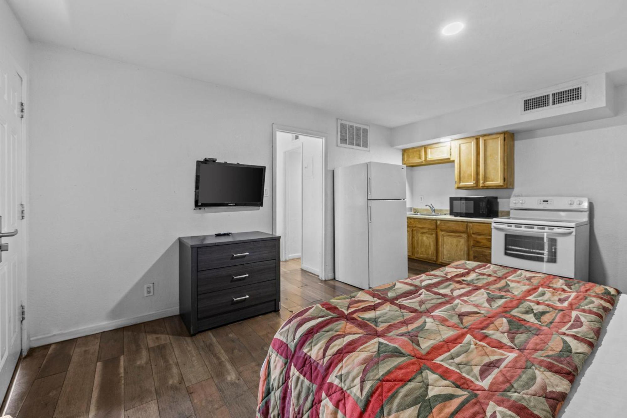American Executive Inn Меса Екстериор снимка