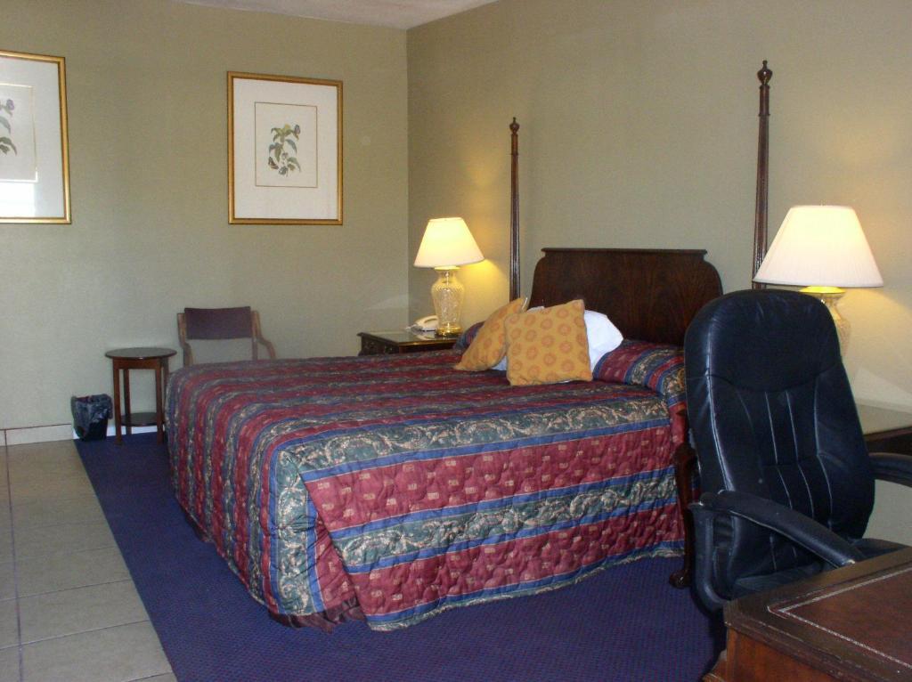 American Executive Inn Меса Екстериор снимка